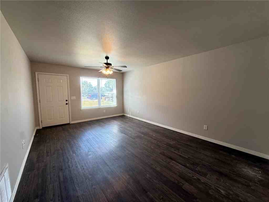 672 W Martha Dr - Photo 5 of 12