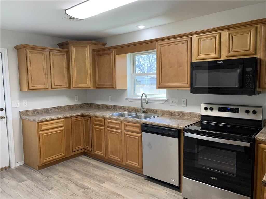 703 Nw 14th St - Photo 5 of 13