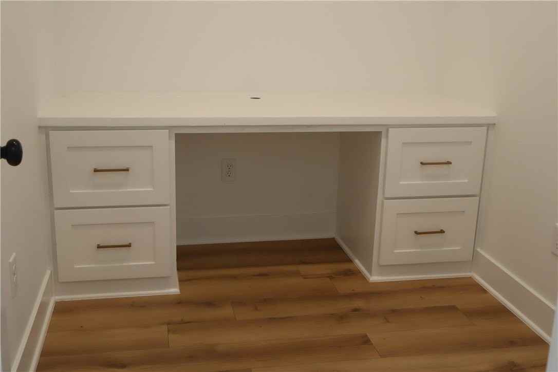 2085 E Roe Ter - Photo 5 of 31