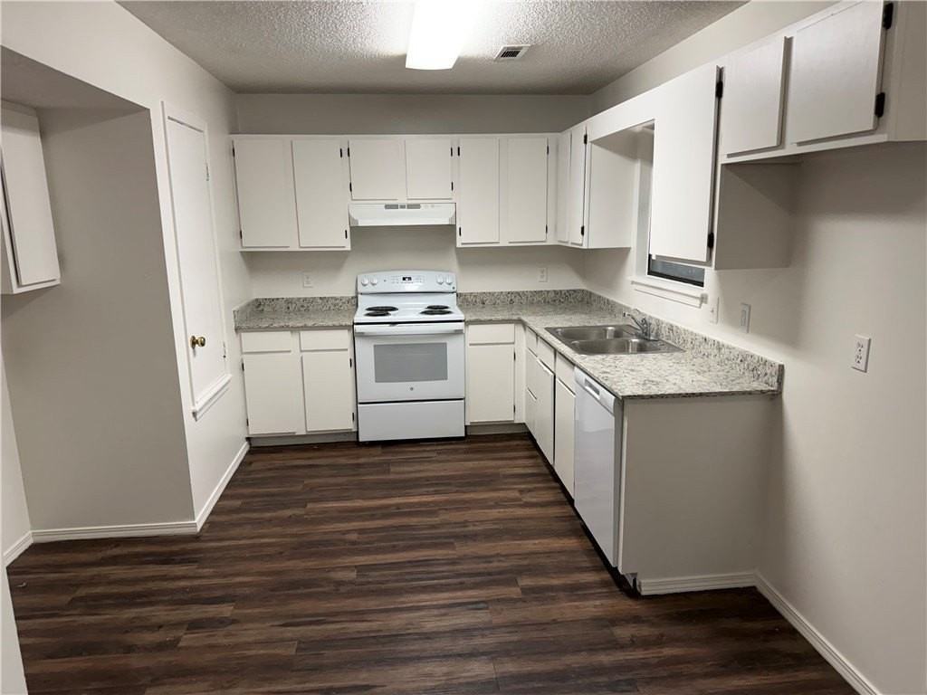2285 E Kantz Cv - Photo 3 of 7