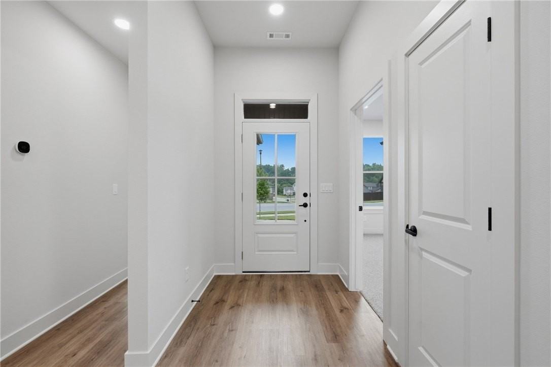 1229 Bunker Dr - Photo 3 of 31