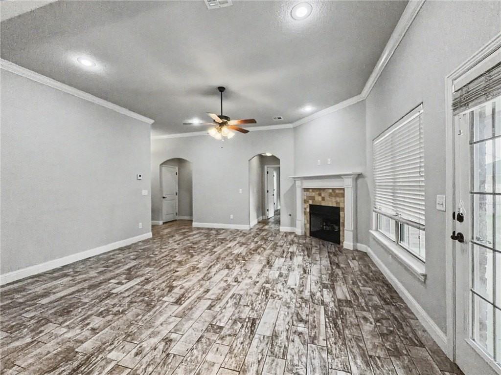 1211 Sw Horizon St - Photo 3 of 17