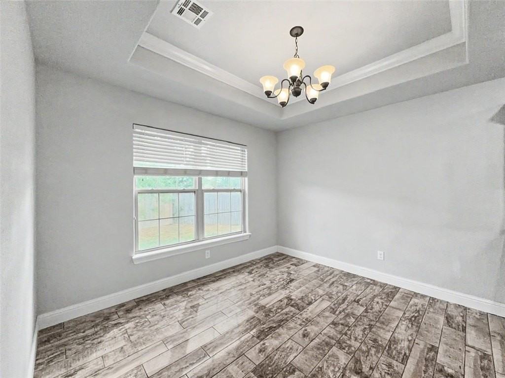 1211 Sw Horizon St - Photo 6 of 17
