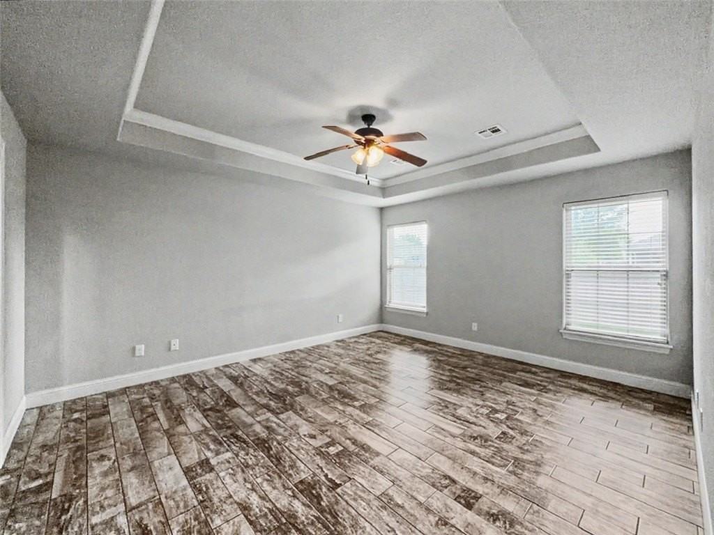 1211 Sw Horizon St - Photo 7 of 17