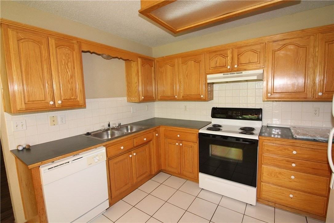 2103 Se S St - Photo 7 of 20