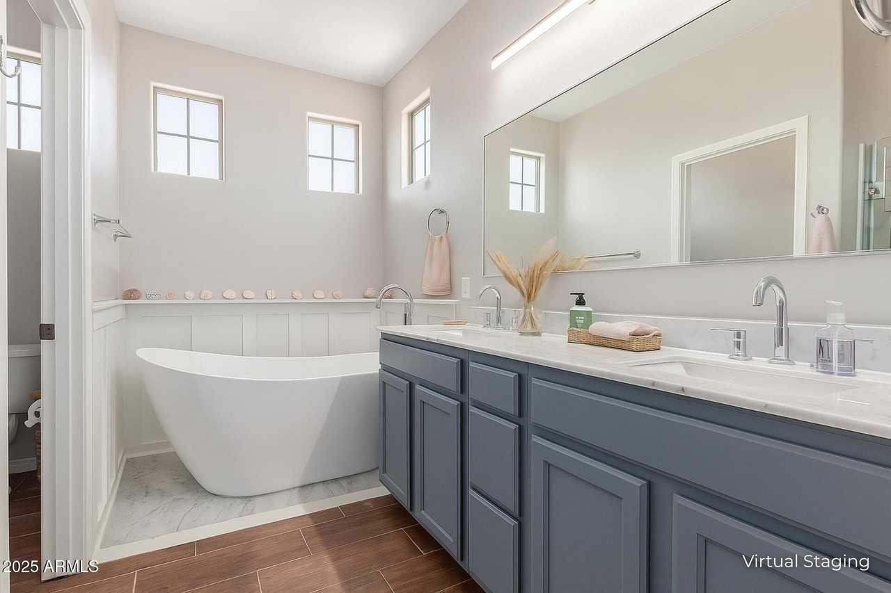 21125 W Elm Way - Photo 2 of 34