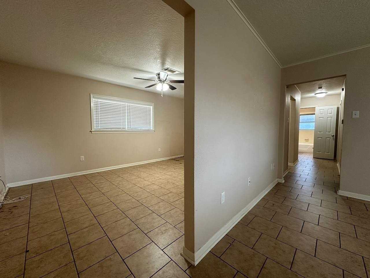 716 S 17th St - Photo 6 of 27