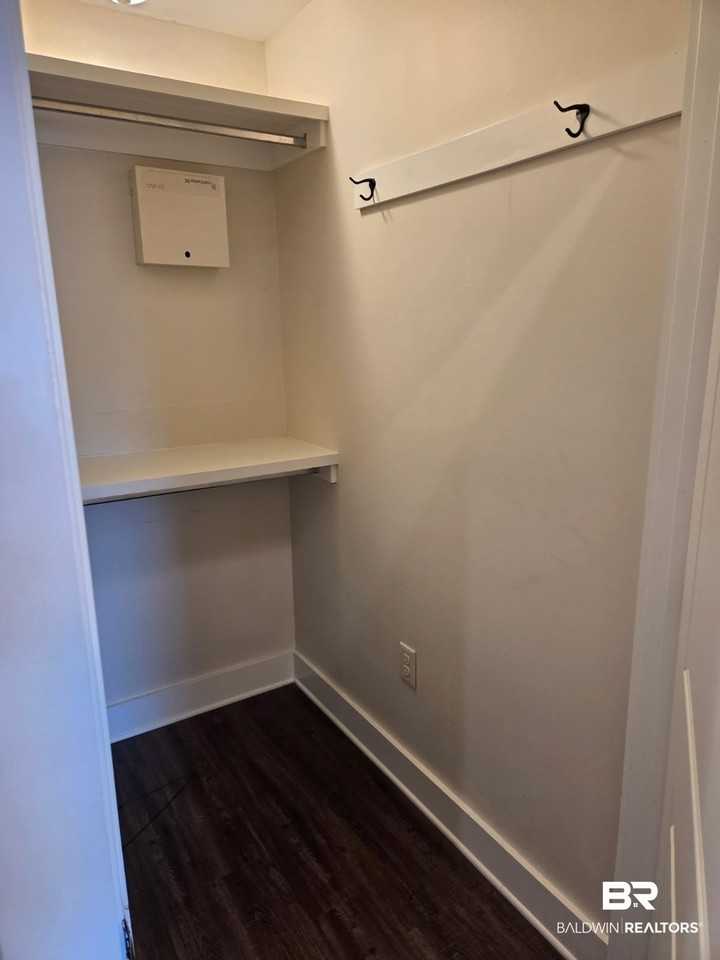 818C Manci Ave - Photo 6 of 7