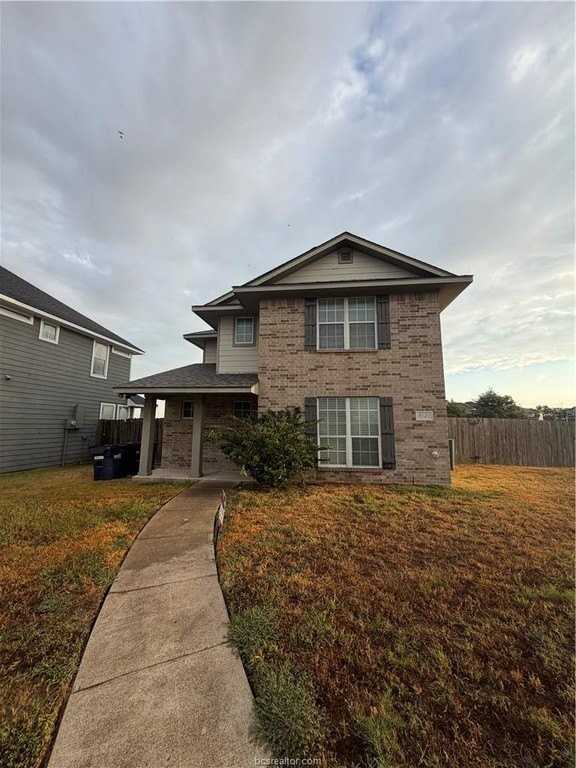 4121 Mcfarland Dr - Photo 2 of 10