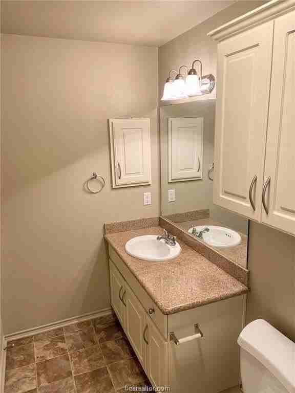 2646 Symphony Park Dr - Photo 6 of 15