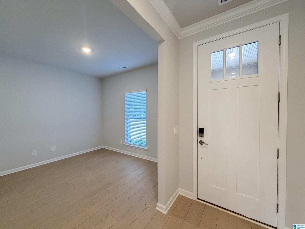 153 Clift Creek Dr - Photo 3 of 39