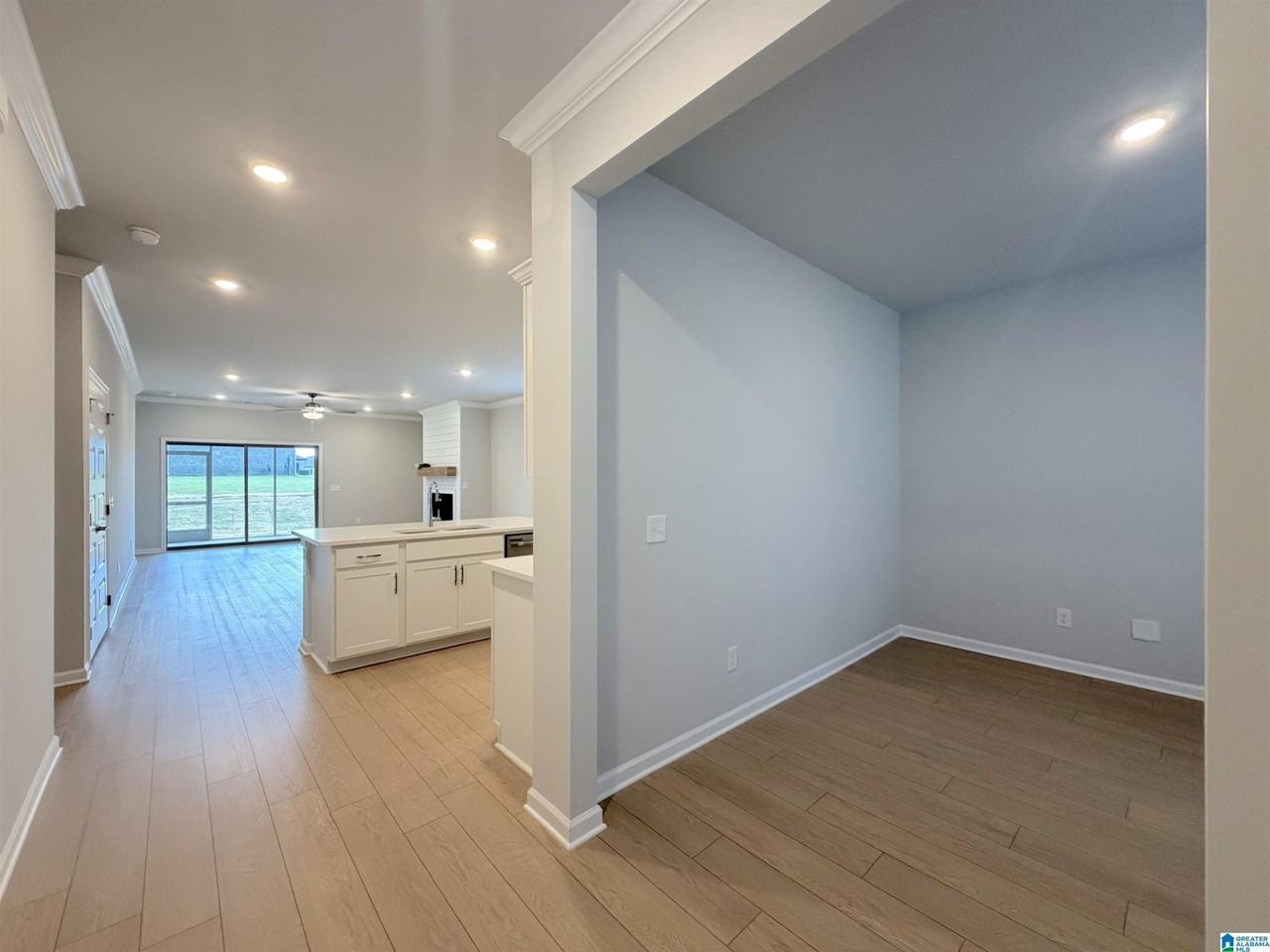 153 Clift Creek Dr - Photo 4 of 39