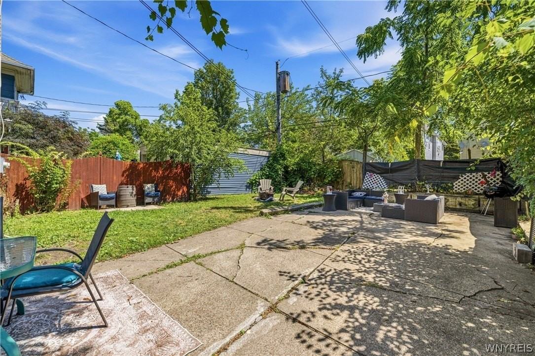 41 Crestwood Ave - Photo 7 of 35
