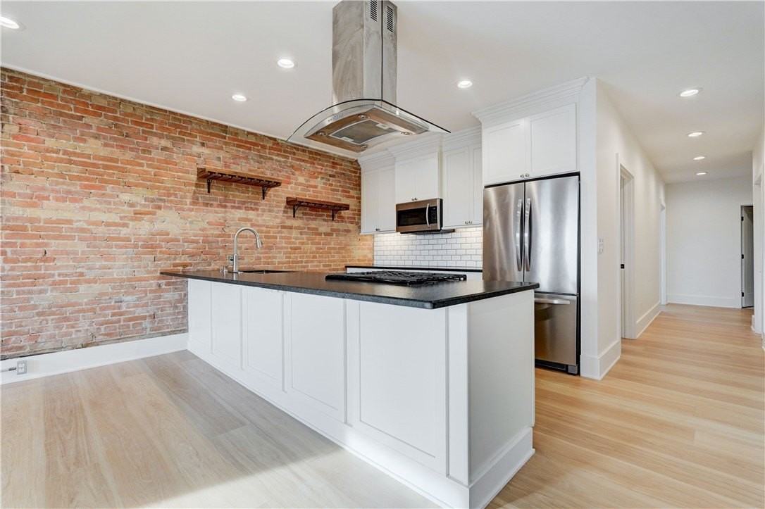 137 S Main St #3 - Photo 7 of 22