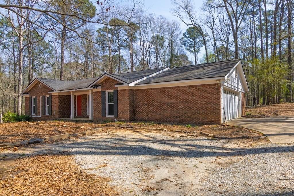 1026 Denney Rd - Photo 3 of 40