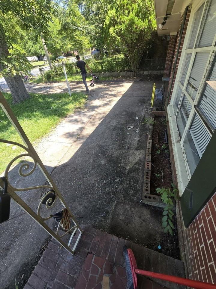 4516 Sims St - Photo 3 of 14