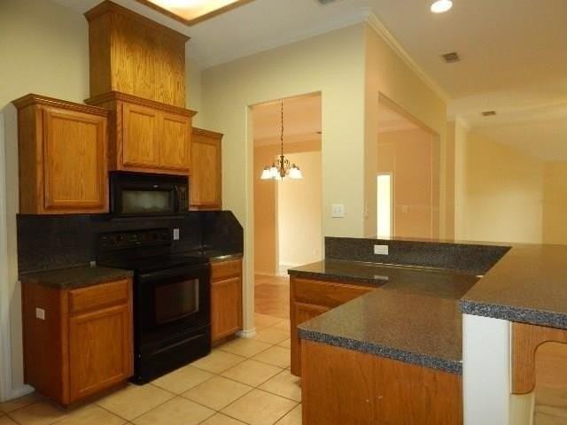 6806 Windy Creek Dr - Photo 7 of 18