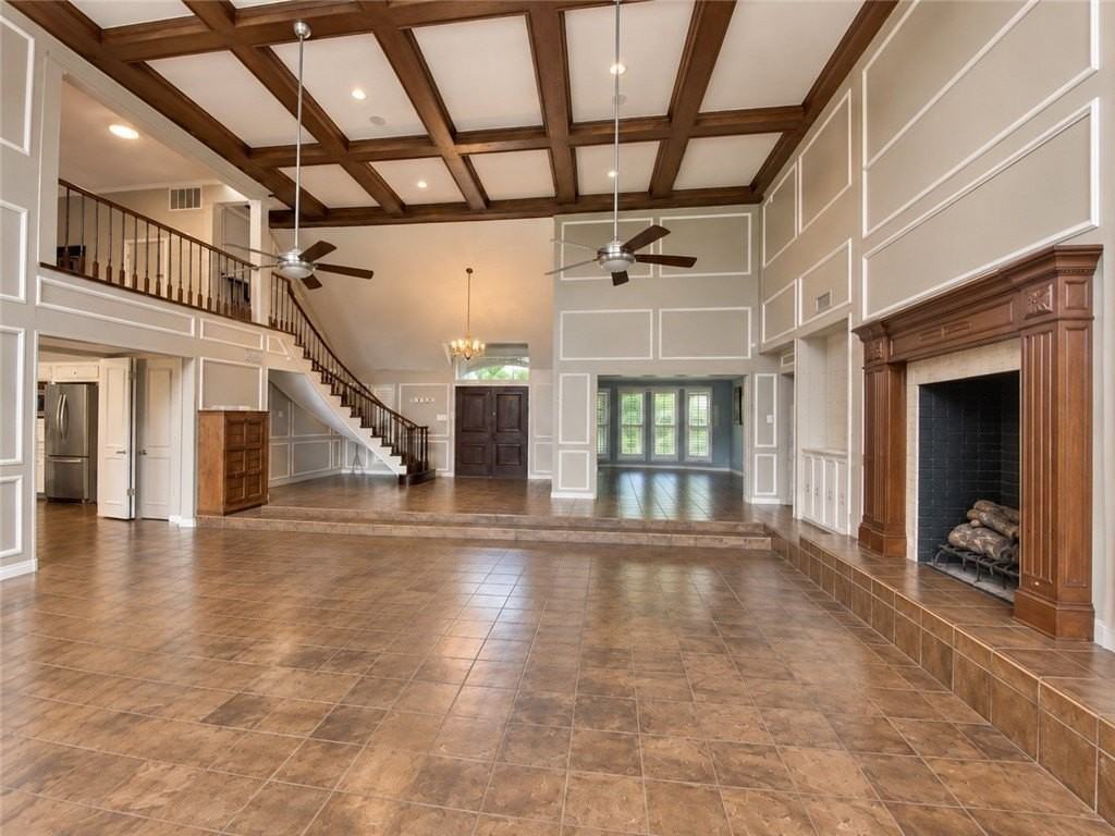 4910 Wooldridge Rd - Photo 3 of 34