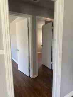 319 S Nueces St - Photo 6 of 10