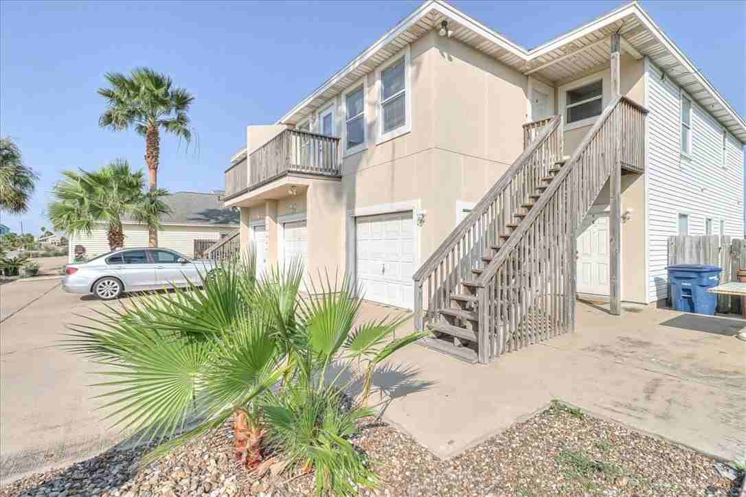 13986 Fortuna Bay Dr #D - Photo 3 of 40
