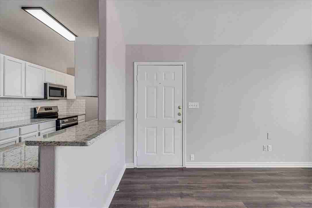 13986 Fortuna Bay Dr #D - Photo 7 of 40