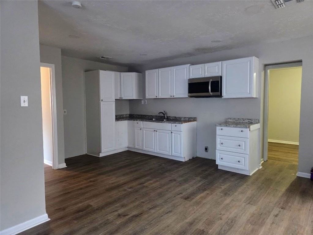 11723 Mallard Dr - Photo 3 of 9
