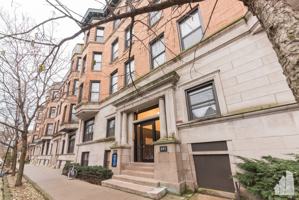 featured image of 639 W Oakdale Ave