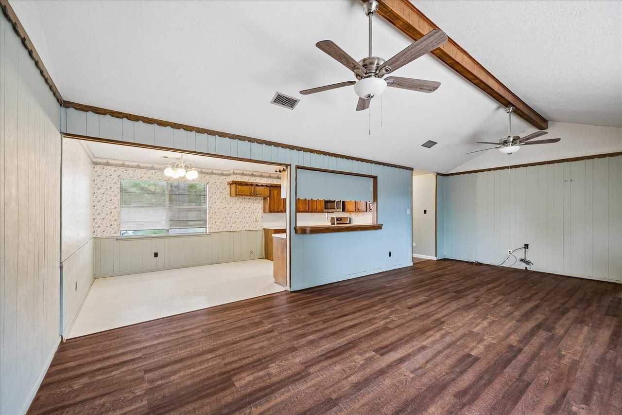 1200 Sagebrush Trl #1 - Photo 4 of 14