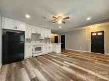 210 N Salisbury Ave - Photo 1 of 1