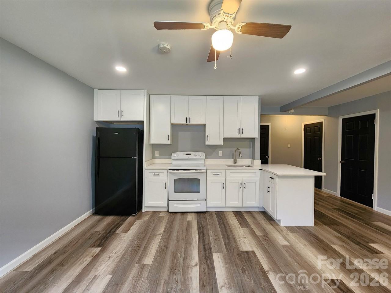 210 N Salisbury Ave - Photo 5 of 16