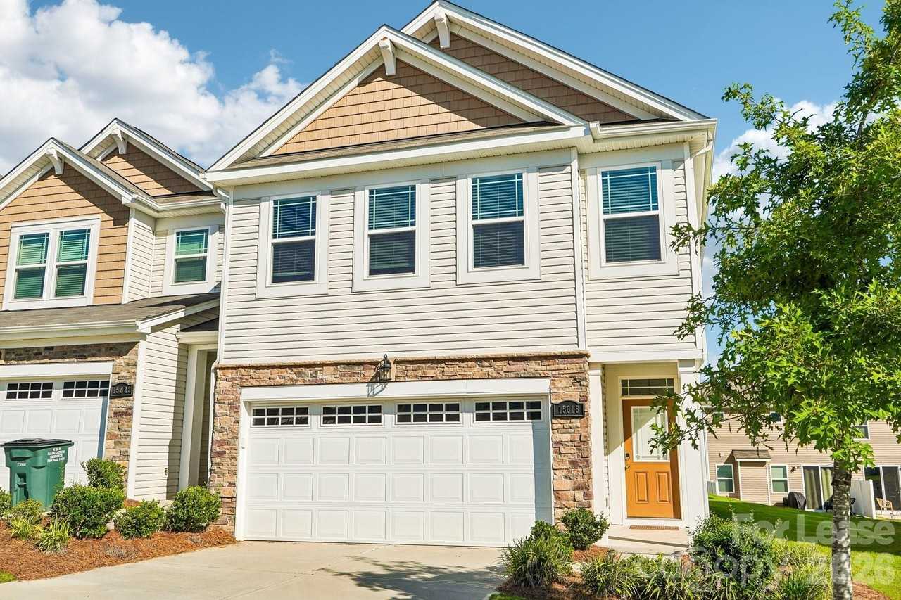 15618 Little Bluestem St - Photo 2 of 45
