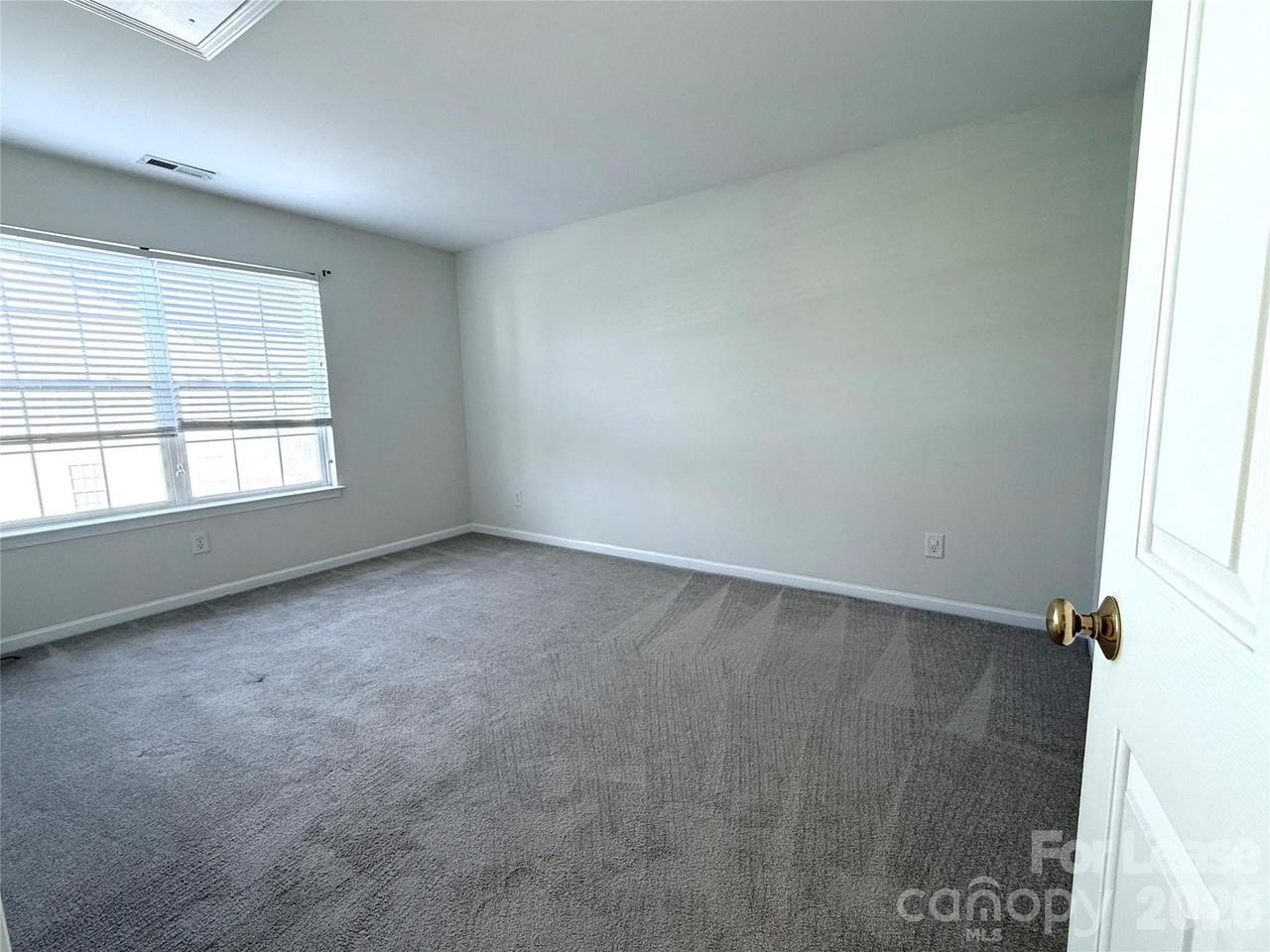 7549 Bluff Point Ln - Photo 7 of 16