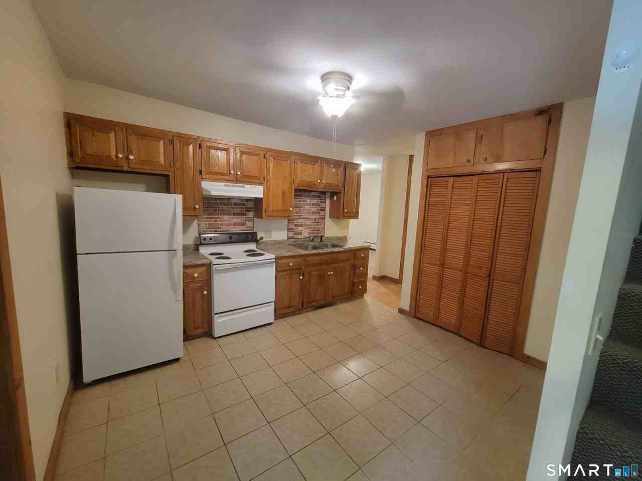 366 Hartford Pike #A - Photo 3 of 20