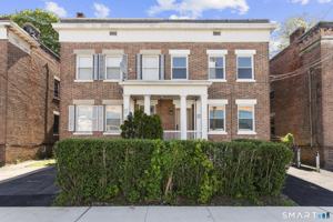 featured image of 276 Bond St