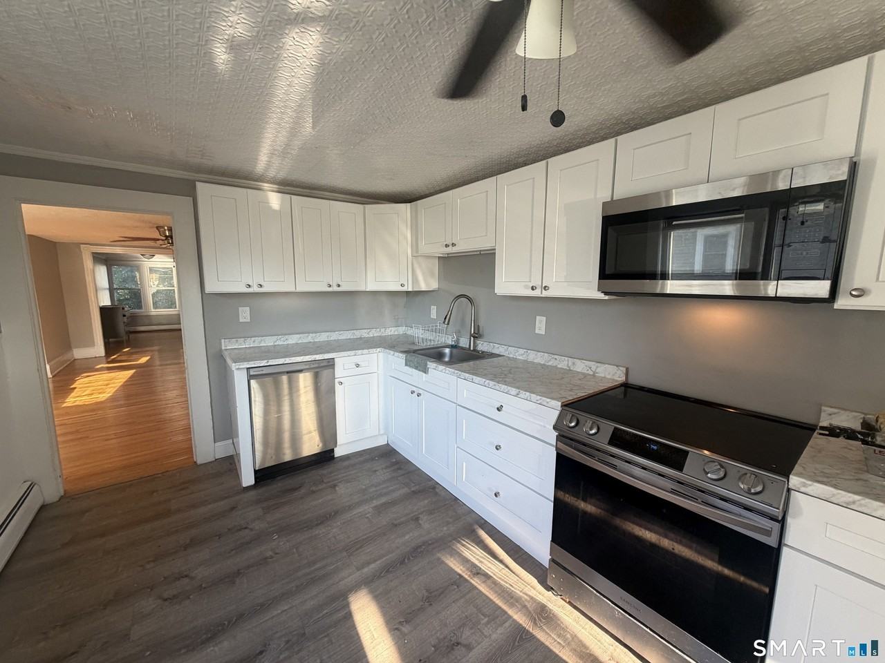 400 Main St #2ndFL - Photo 2 of 10