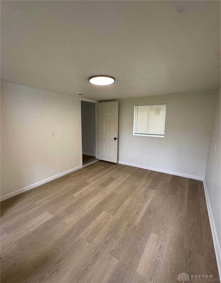 3604 Beechgrove Rd - Photo 3 of 4