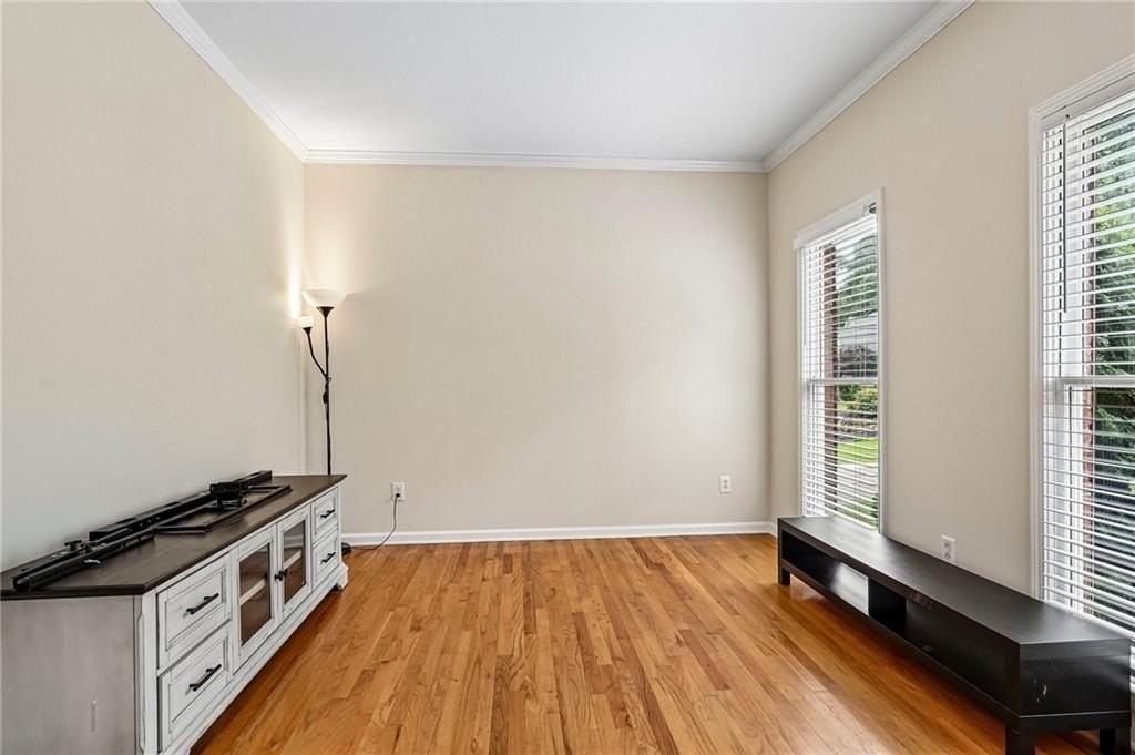 2125 Melrose Trce - Photo 6 of 50