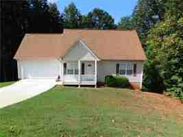 featured image of 385 Mountain View Trl