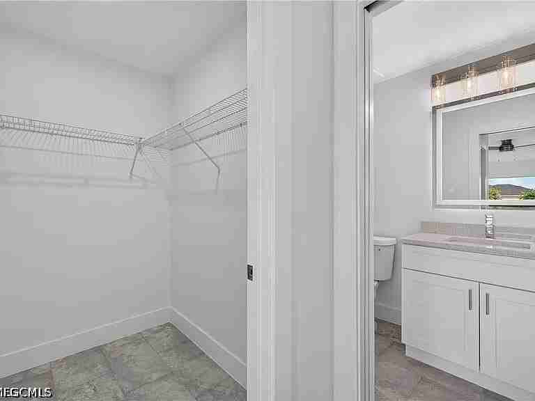 4688 Golfview Blvd - Photo 7 of 11