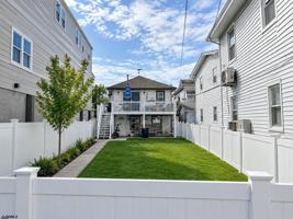 featured image of 9614 Monmouth Ave