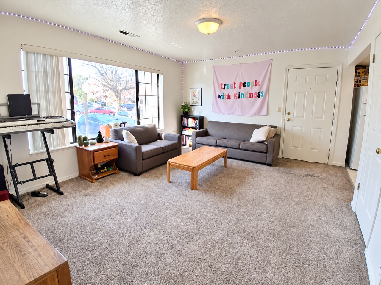 585 N 400 E #01SHARED1 - Photo 2 of 19