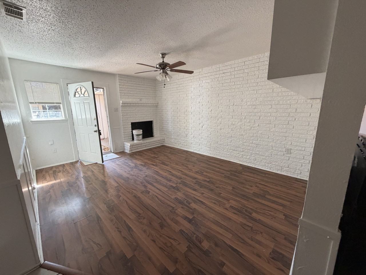 2912 Lourdes St #2912 - Photo 2 of 7