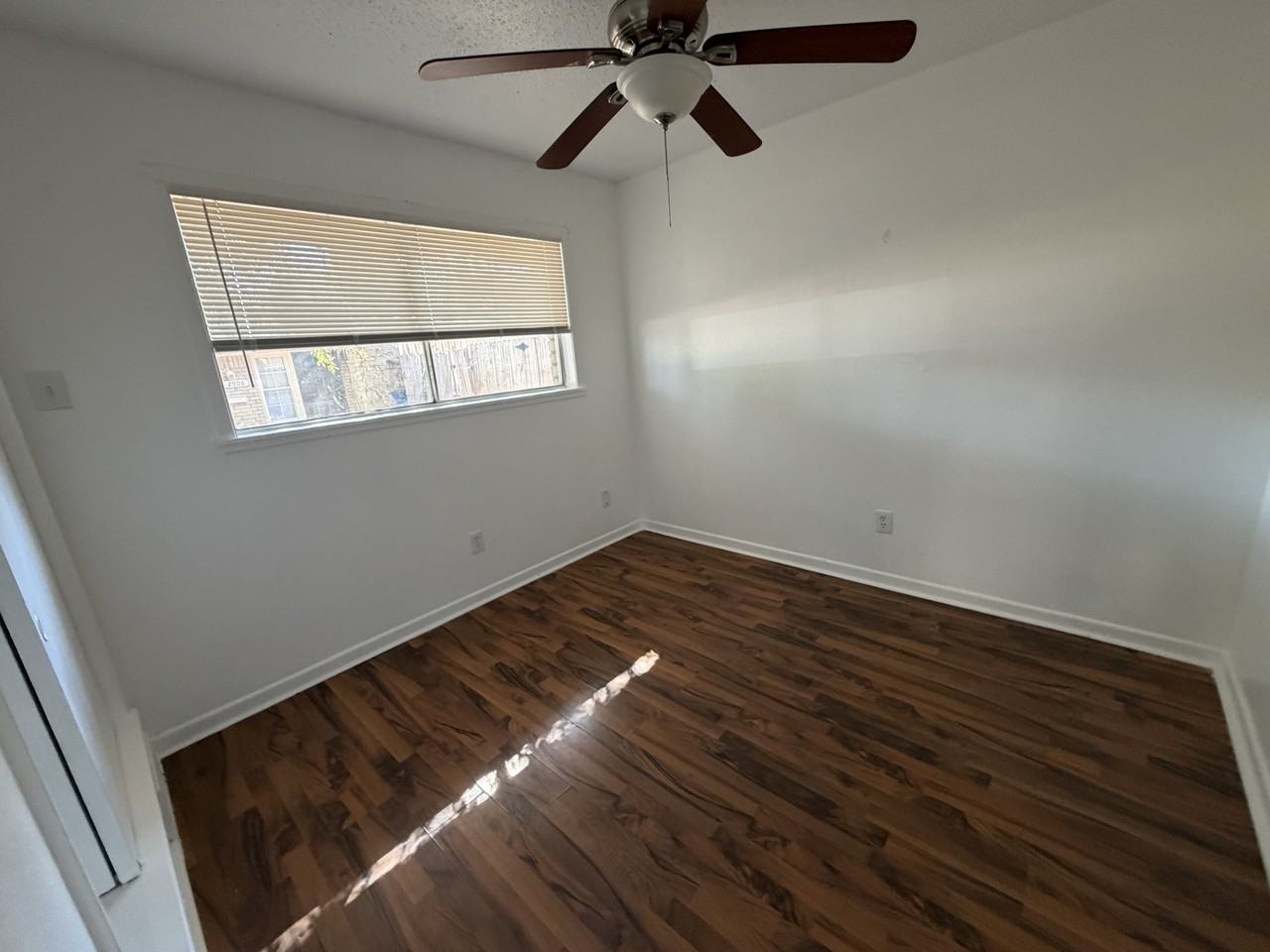 2912 Lourdes St #2912 - Photo 5 of 7