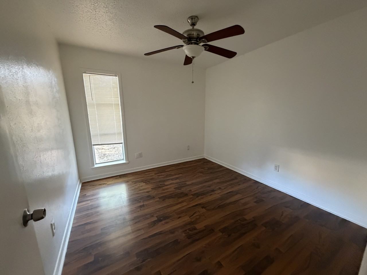 2912 Lourdes St #2912 - Photo 7 of 7