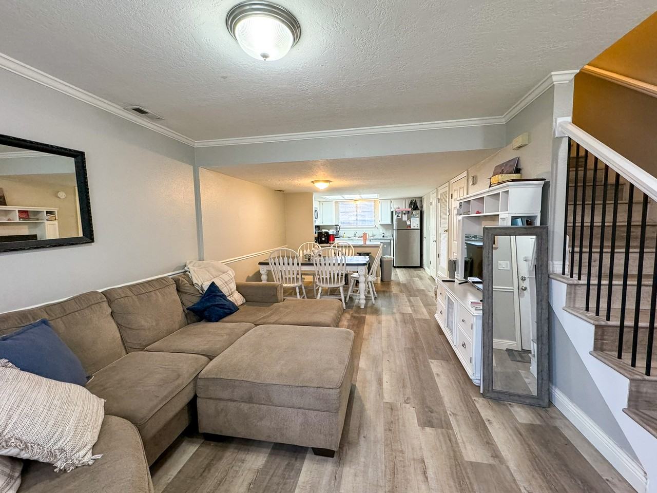 665 N 100 E - Photo 3 of 29