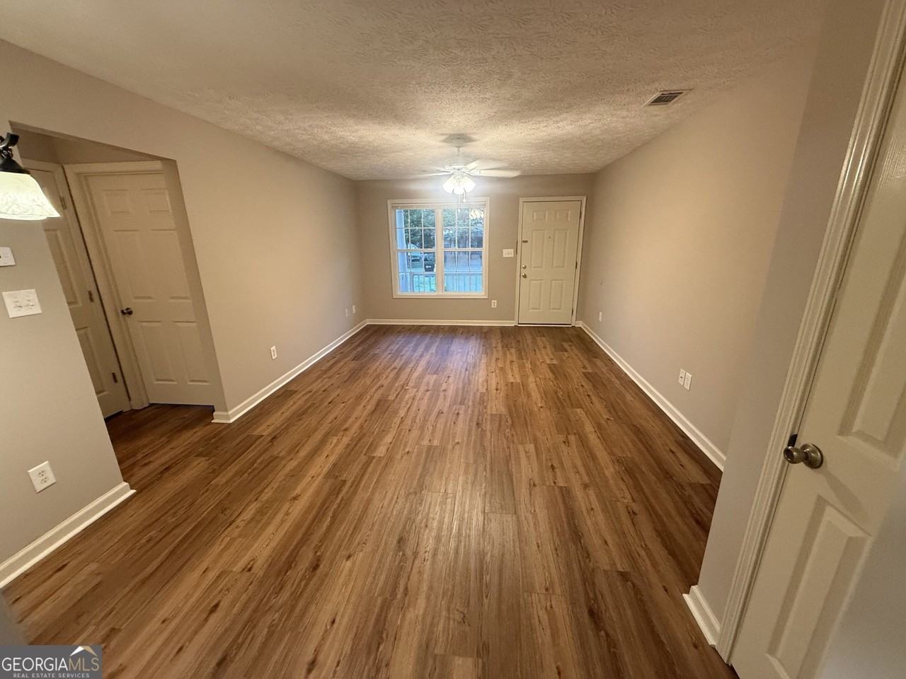 47B Ensign Rd - Photo 2 of 7
