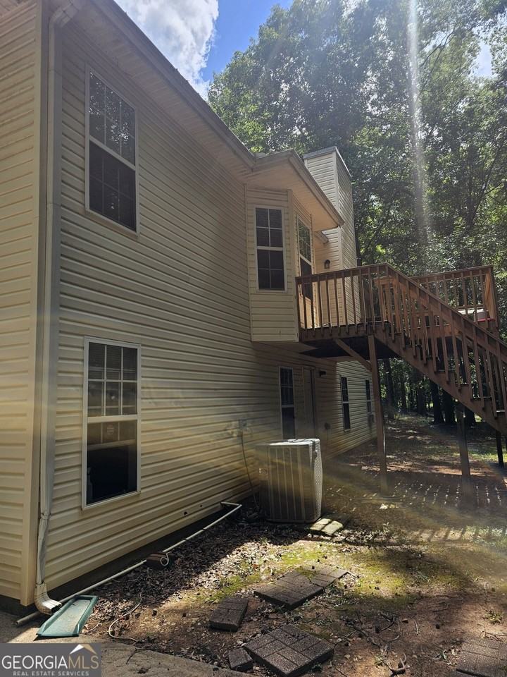 40 Summerwood Ln - Photo 3 of 37