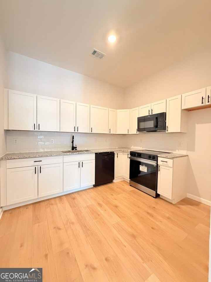 4430 Ross Estates Ct - Photo 4 of 16