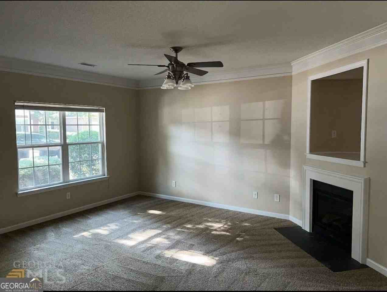221 Polo Ln - Photo 4 of 17