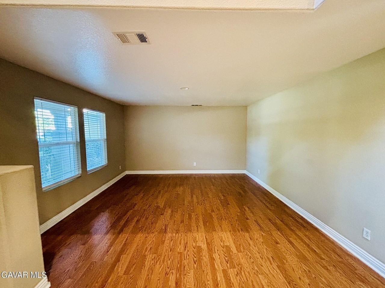 2064 W Avenue K6 - Photo 5 of 46